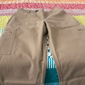 Lauren Ralph Lauren dark tan, high waisted, flair legged cargo pants in size 6P